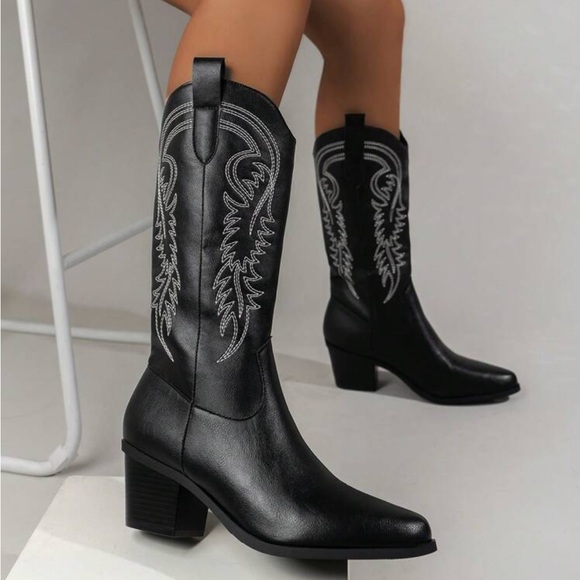 Black Cowboy boots - Picture 1 of 2